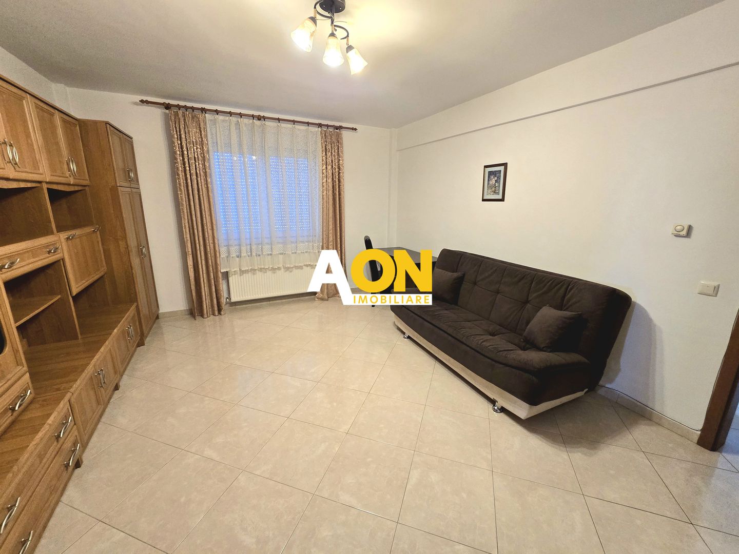 Apartament cu 2 Camere, Bloc cu Lift, Zonă Ultracentrală - Poză 4