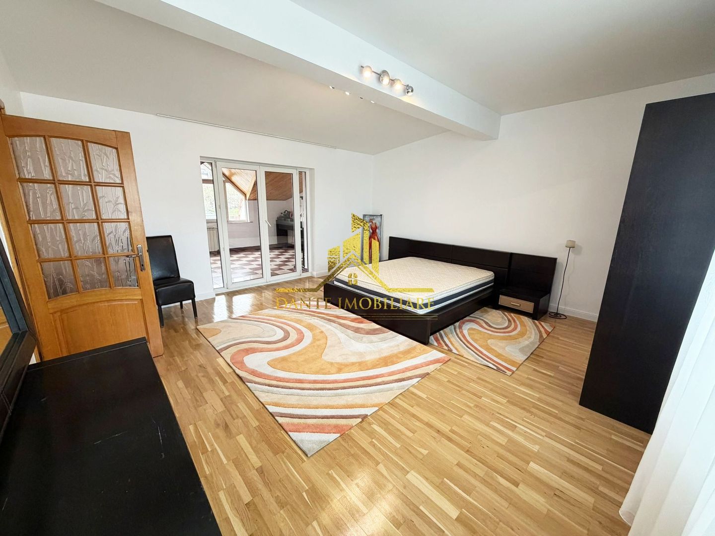 Casa, 6 camere, ultrafinisata, lux, curte, garaj, Andrei Muresanu - Poză 6