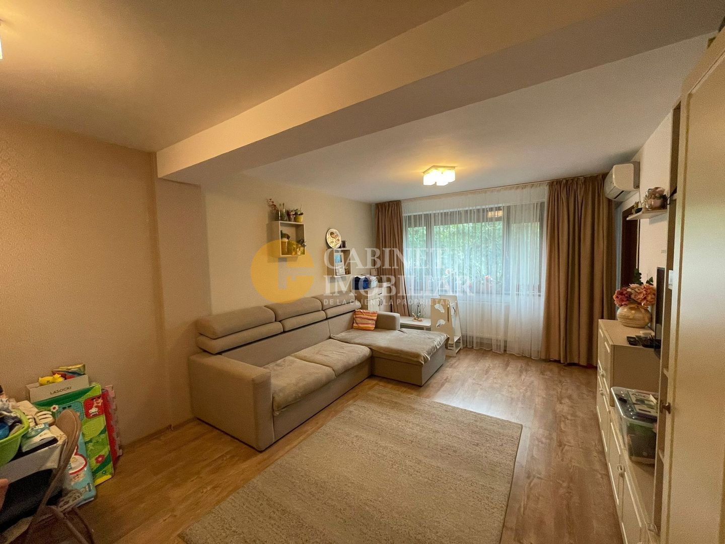 POPAS PACURARI - 3 CAMERE DECOMANDAT - ETAJ INTERMEDIAR - LOC DE PARCARE - Poză 1