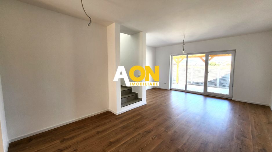 Casa Individuala cu 4 camere, 3 bai, terasa, 370mp teren, Oarda de Jos - Poză 8