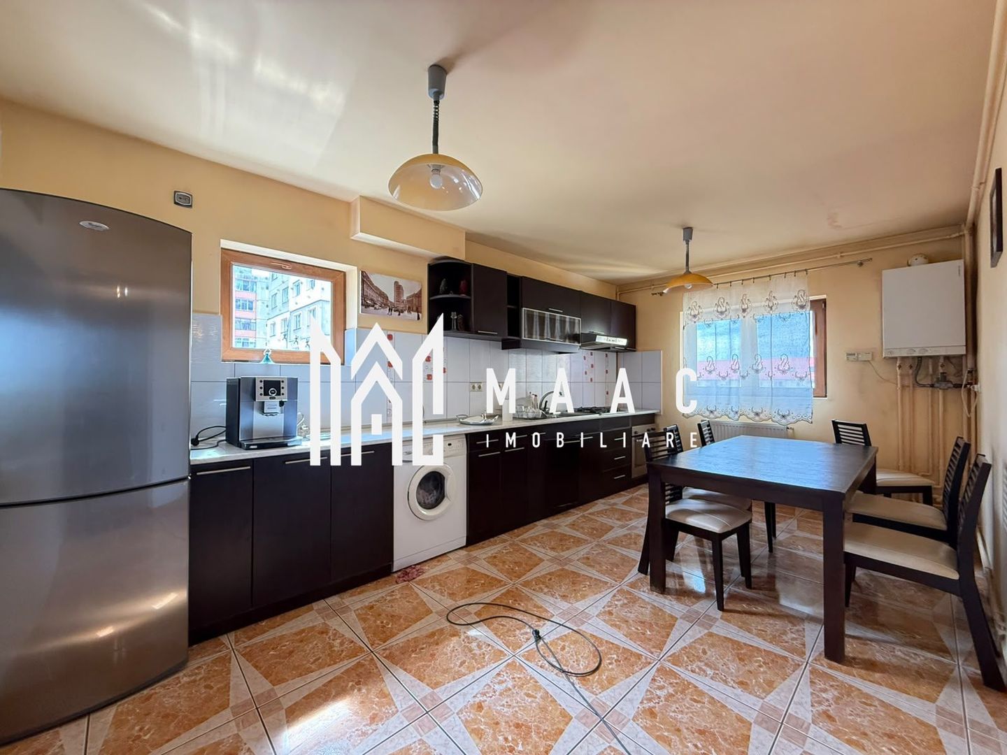 Apartament 4 camere | 130mp | 2 Bai | 2 Balcoane | V. Aaron - Poză 5