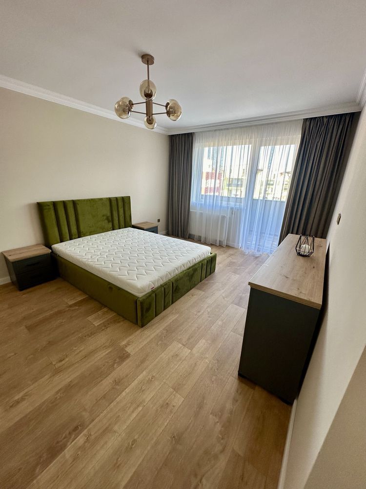 Apartament de vanzare 3 camere decomanda, balcon, parcare - Poză 4