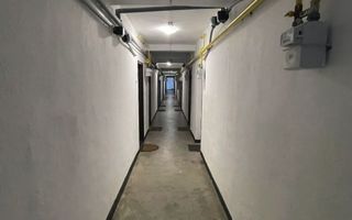BRASADAS vinde garsoniera pe Ostrovului la etajul 3/4. - Poză 4