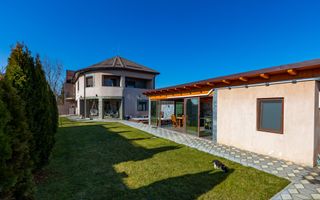 Casă/Vilă modernă de vânzare la intrare în Bogdan Vodă, județul Bacău. - Poză 21