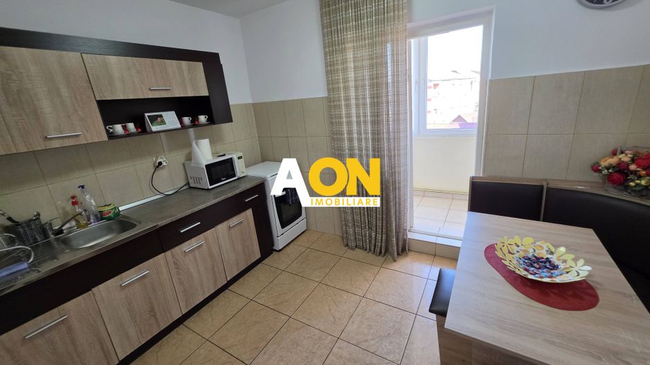 Apartament 3 camere, 68 mp utili, Cetate, zona Piata Cetate - Poză 4