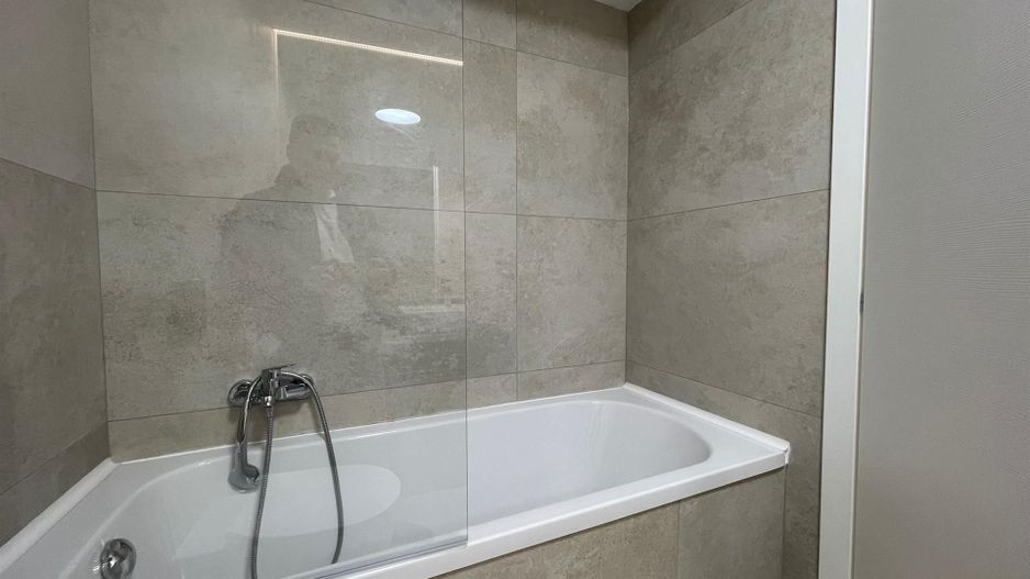 APARTAMENT 3 CAMERE PRIMA URBANA LOC DE PARCARE - Poză 8