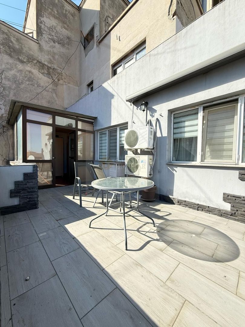 2 camere  | Teatrul Notarra - Romana  | Terasa de 30 mp - Poză 2