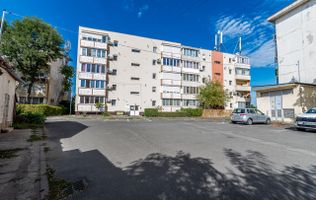 Apartament cu 3 camere decomandat la parter in Confectii Comision 0%