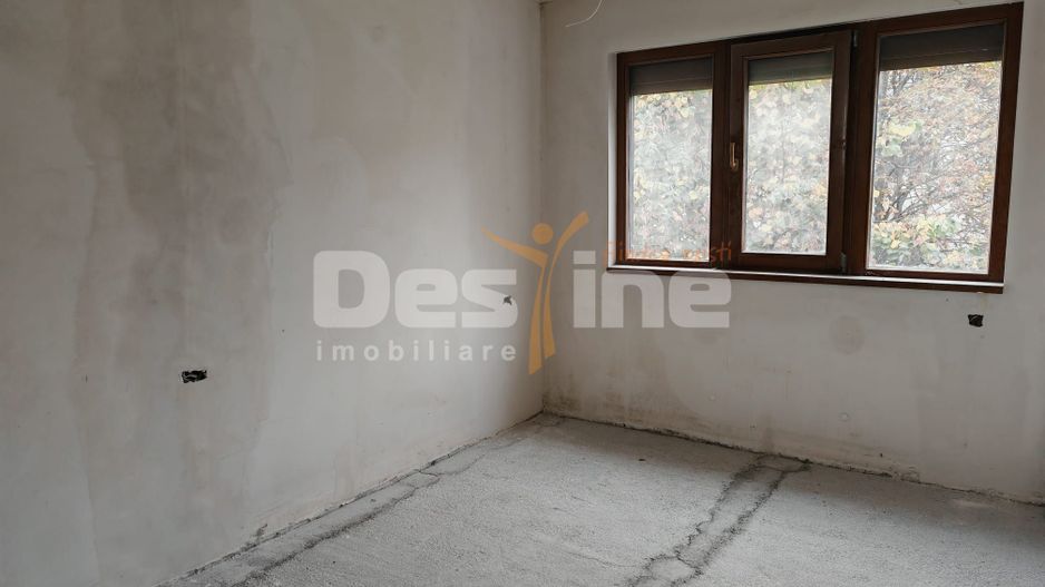 ​Apartament 4 camere, 2 bai – Zona Vest / Lacul Balea, etaj 3/4 - Poză 8