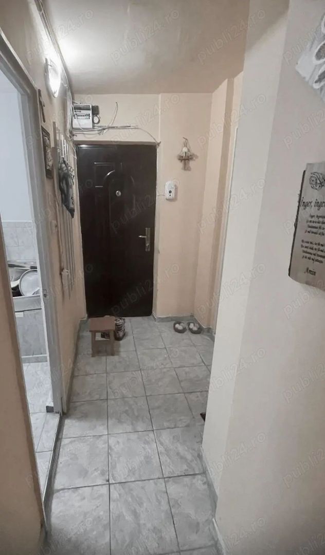 De vanzare garsoniera/ap 2 camere, etaj 1, 1 Decembrie - Poză 3