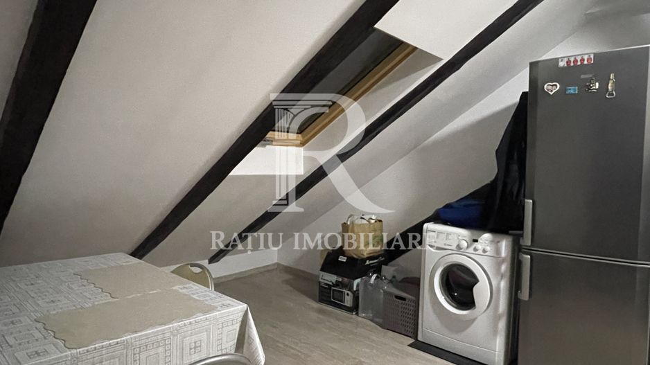 Apartament cu 1 camera | Mansarda | Central | Oradea - Poză 8
