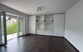 Apartament cu vedere spre Tâmpa, liniște și natură, în Centrul Istoric al Brașov - Poză 13