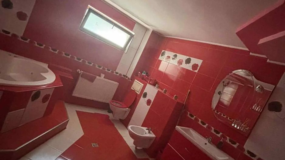 Vând casă zona Micro 17 - Poză 3