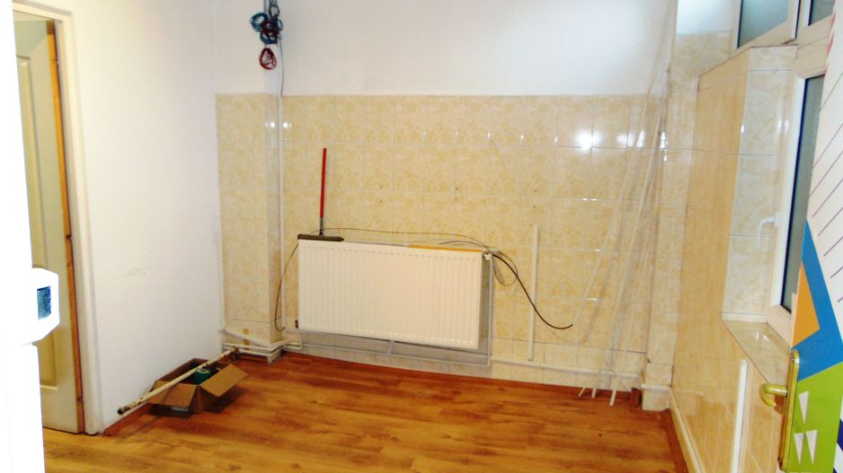 Spatiu de productie-birouri 13 Decembrie - Poză 2