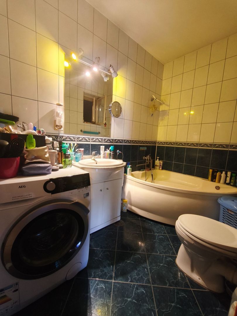 Apartament cu 3 camere, et1 , 90 mp la casă zona Centrala - Poză 7