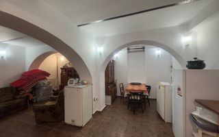 Casa cu 4 camere,  Zona Centrala-  Sf. Apostoli - Poză 14