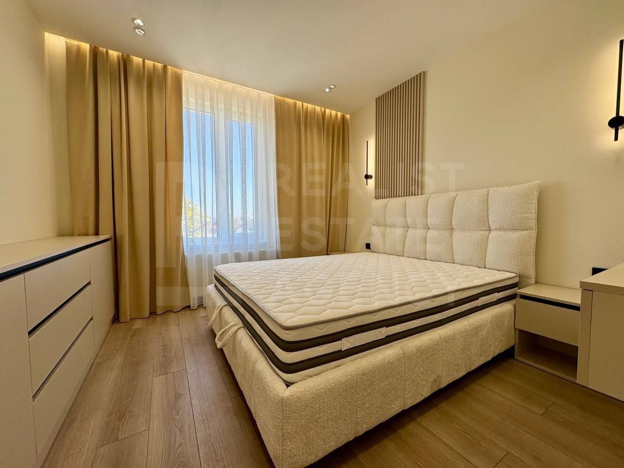 Chirie, apartament, o cameră + living, str. Ioana Radu, Buiucani - Poză 1