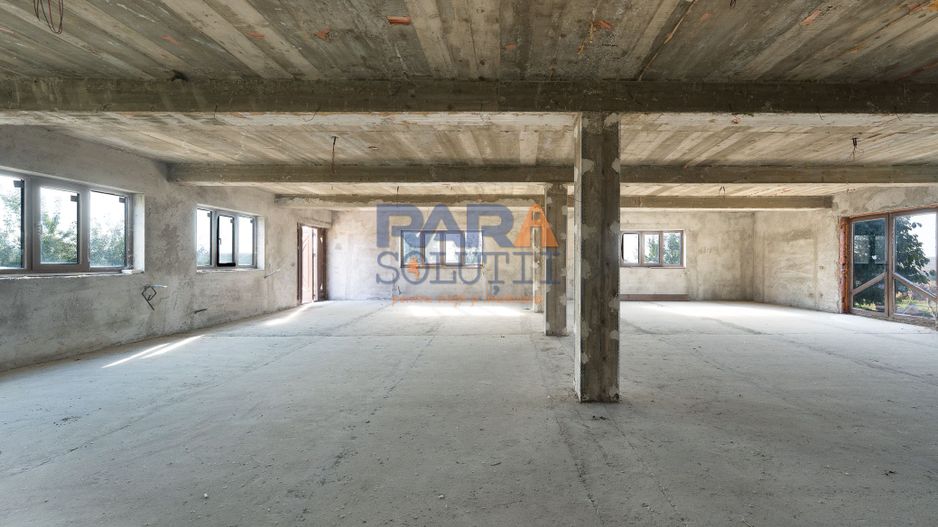 Casă P+1E, 402 mp, teren 3.600 mp, 17 km de Roman - PREȚ LA OFERTĂ! - Poză 5
