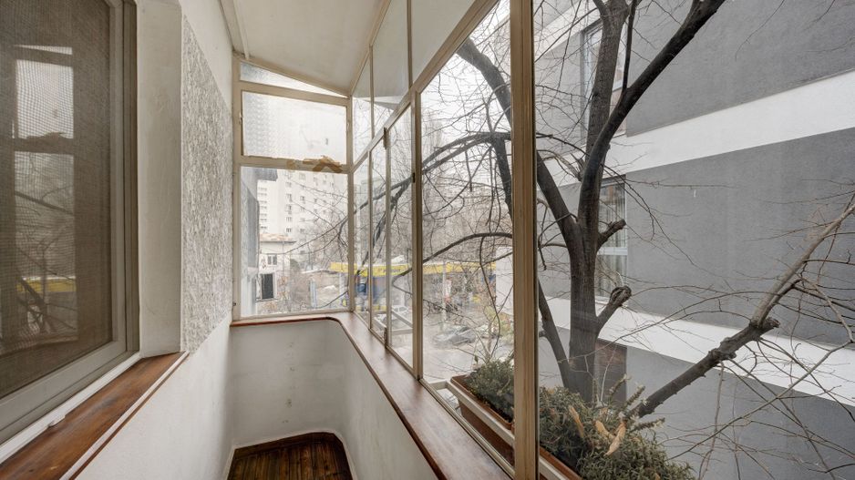 2 Apartamente  in Vila 5 Cam Metrou Basarab Gara de Nord - Poză 17
