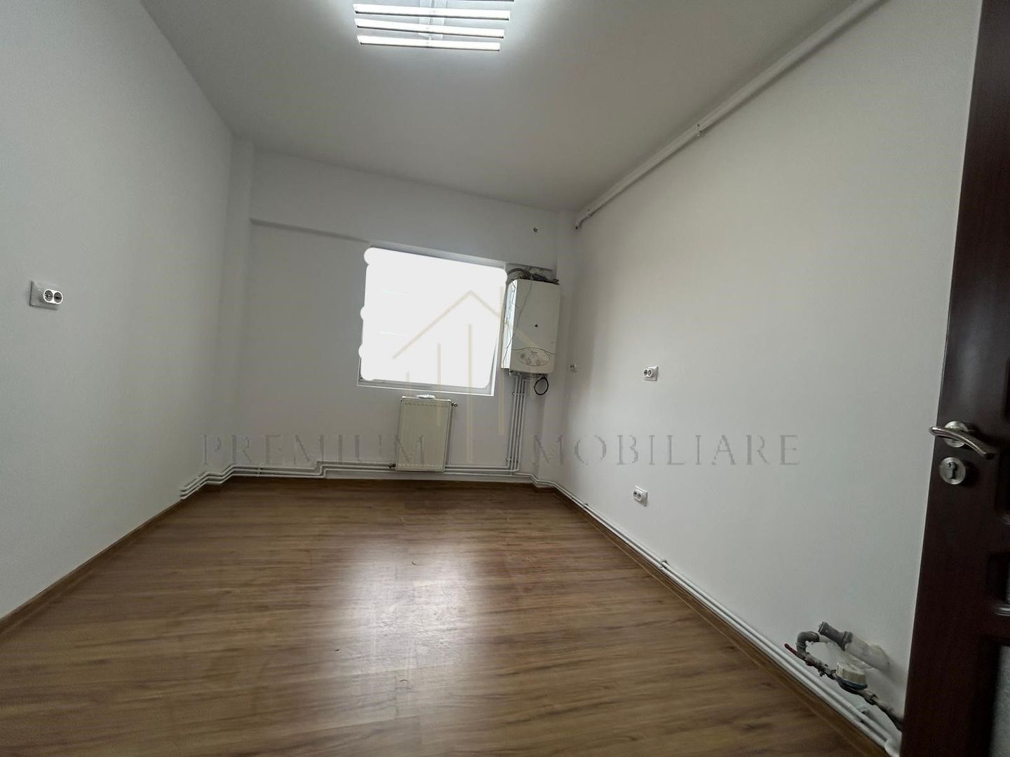 Apartament 3 camere  2 băi | renovat 2025 | parcare - Poză 14