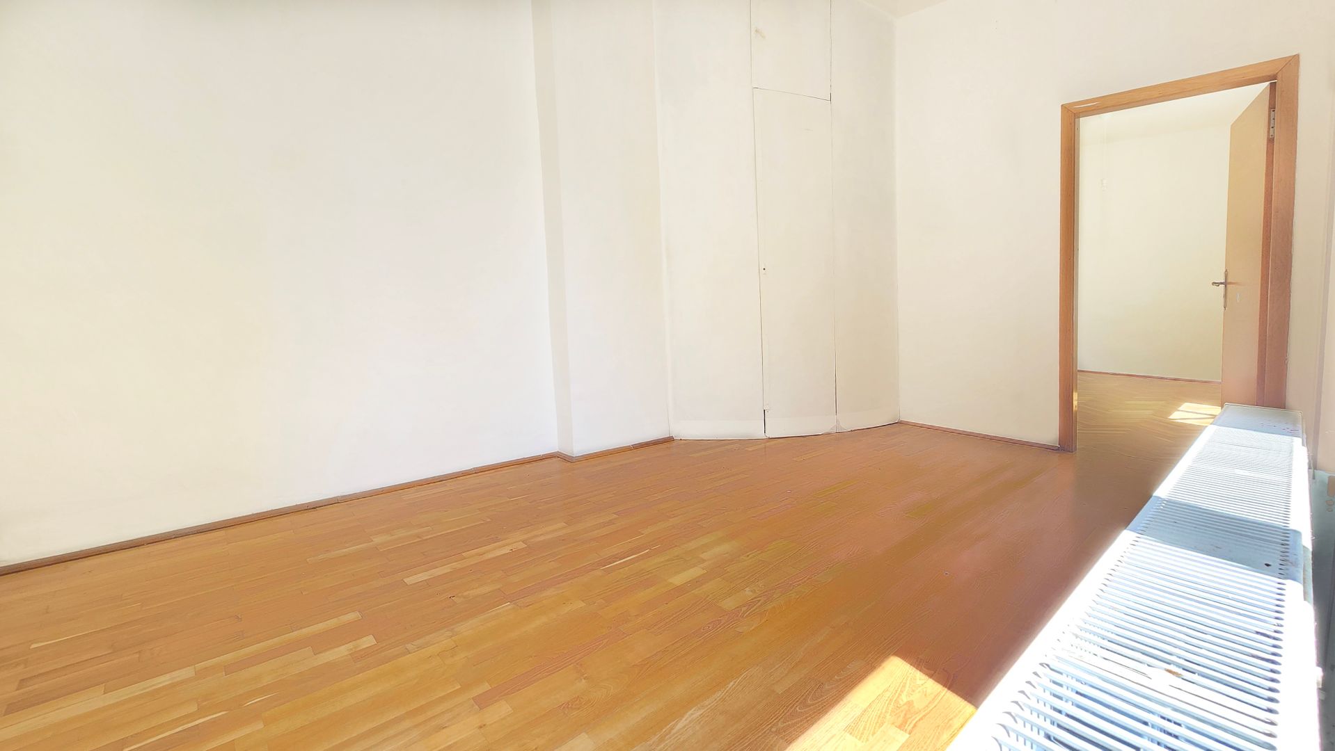 Casă consolidată la preț de apartament - Poză 12