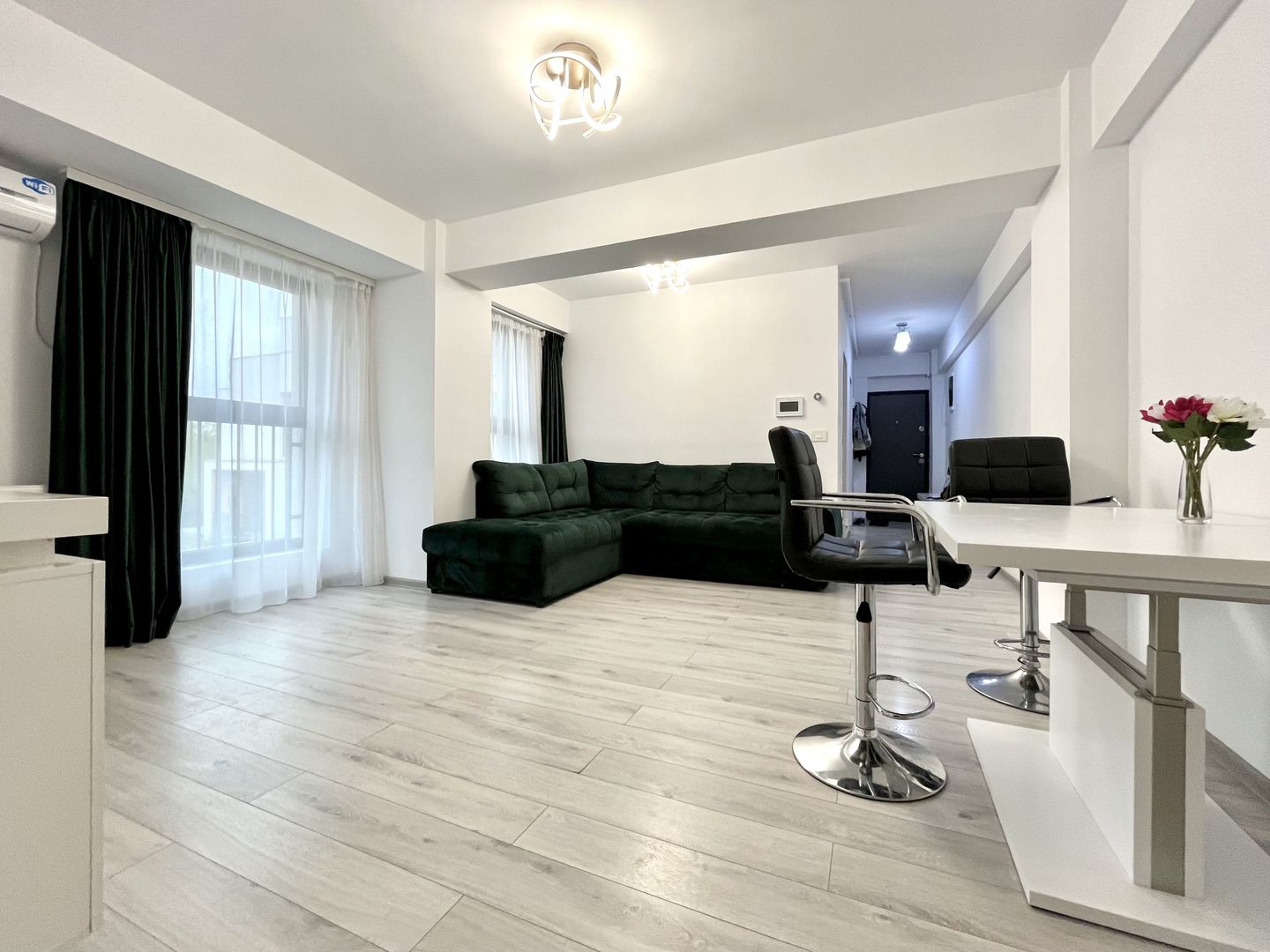 Apartament 2 camere, elegant și primitor,  zona Lipovei - Ion Ionescu - Poză 1