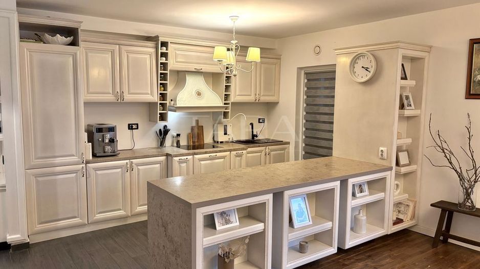 Penthouse spectaculos, 200 mp utili, terasă de 150 mp, zona Panemar. - Poză 4