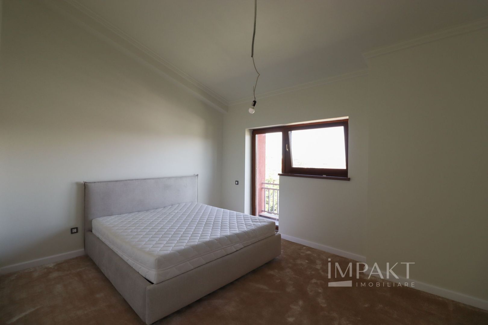 Duplex cu 8 camere in cartierul Buna-Ziua, teren 500 m2 ! - Poză 18