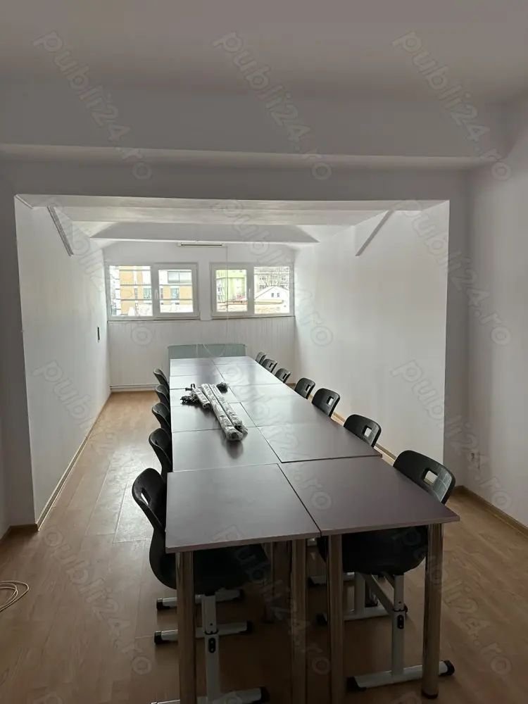 Vila de închiriat  ideală pentru activități educaționale sau office - Poză 9