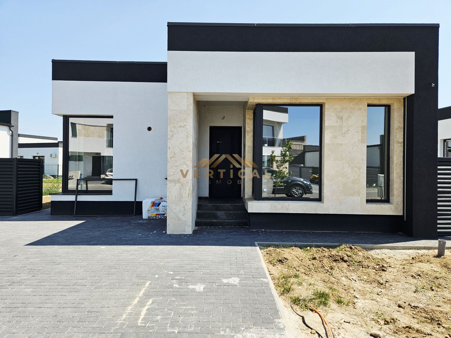 Casa 3 camere de închiriat - comuna Berceni - Poză 4