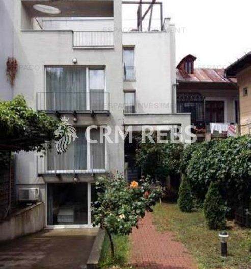 Casă / Vilă cu 8 camere de vânzare în zona Dacia - Poză 5