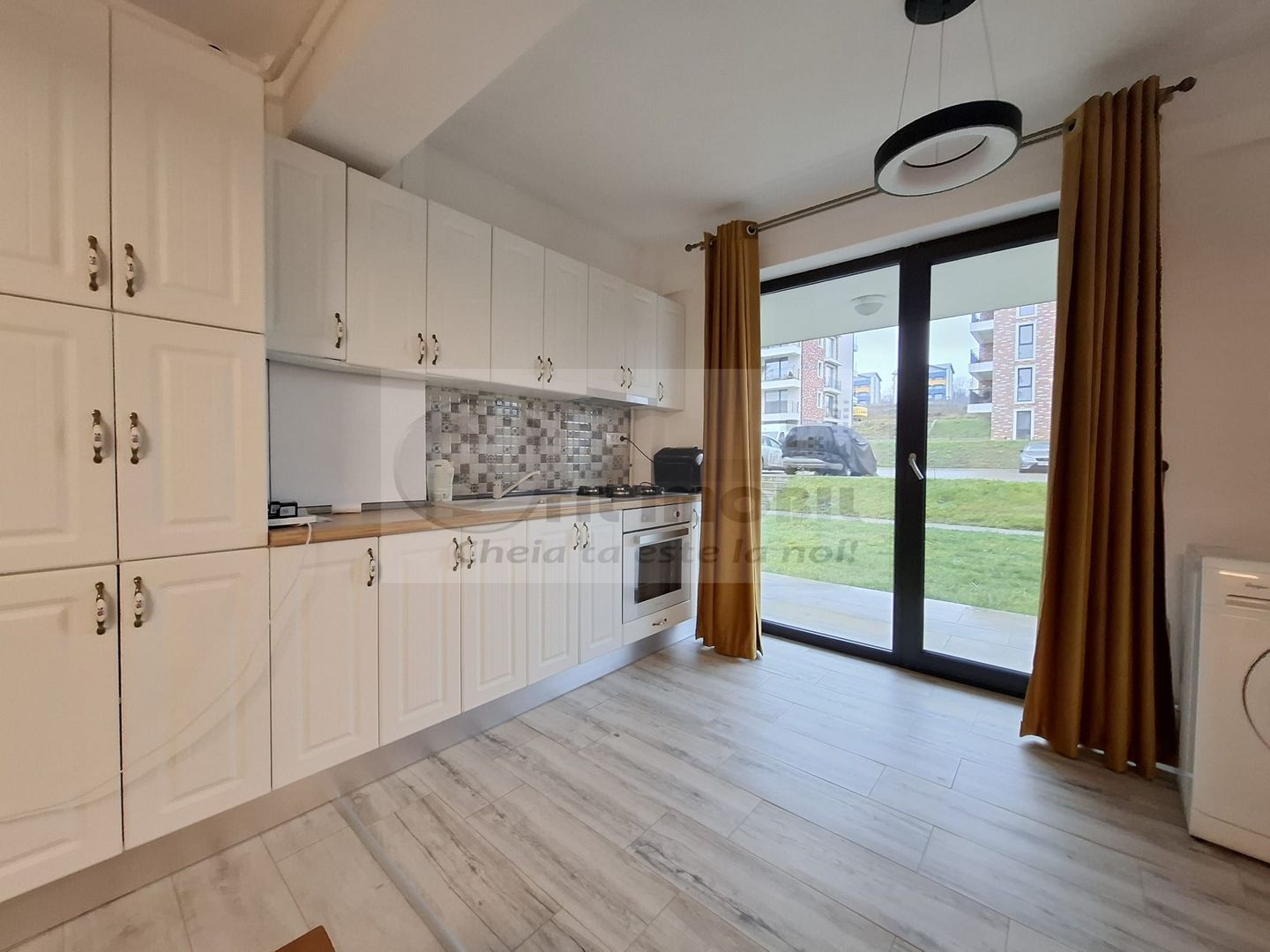 Apartament 1 camera, Bucium, bloc 2021, 700m de Hanul Trei Sarmale - Poză 1