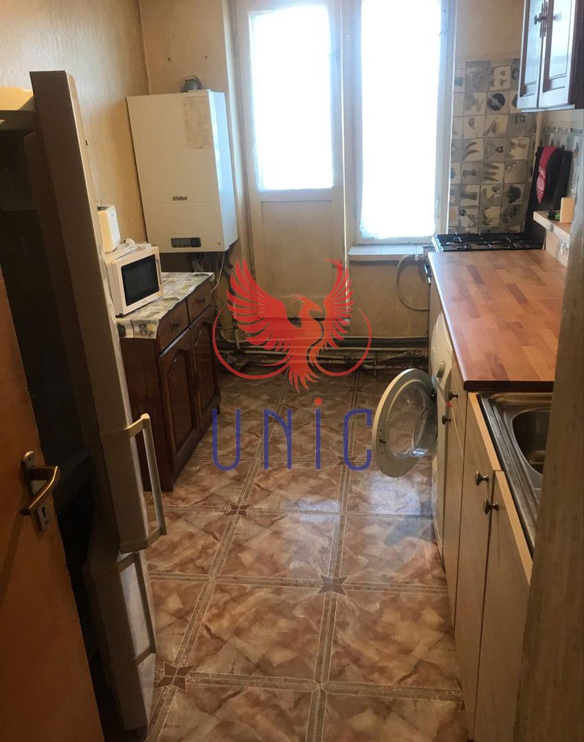Apartament 2 camere decomandate - 300 Euro - Poză 6