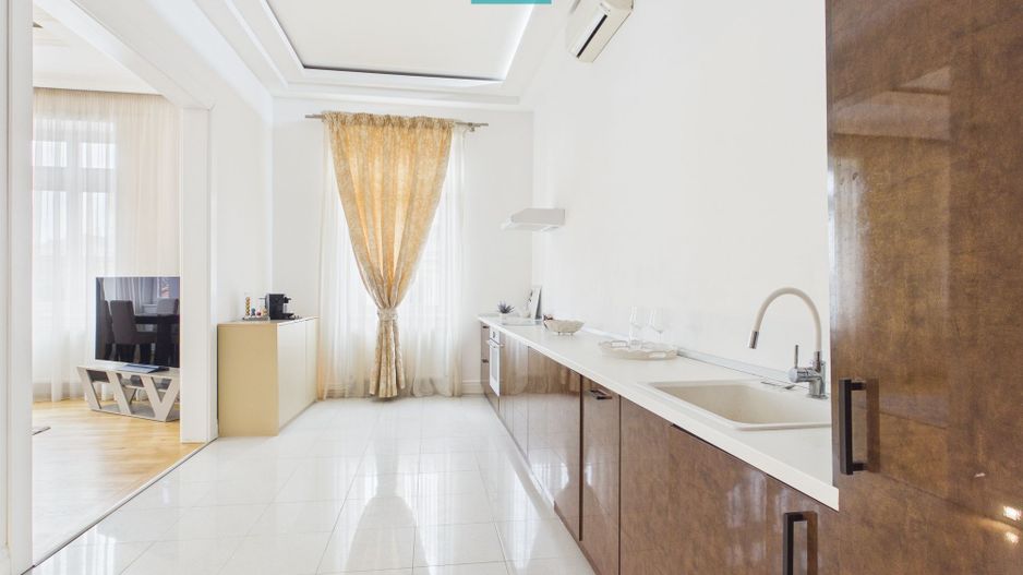 Apartament deosebit în clădire istorică central - Poză 30