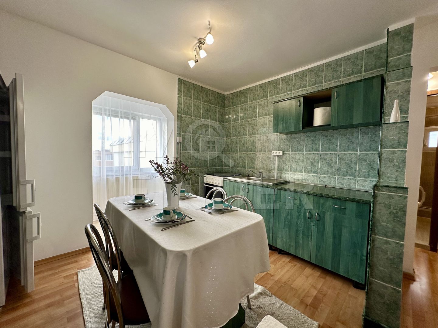 Vanzare 2 camere decomandat, Zorilor, bloc izolat - Poză 6