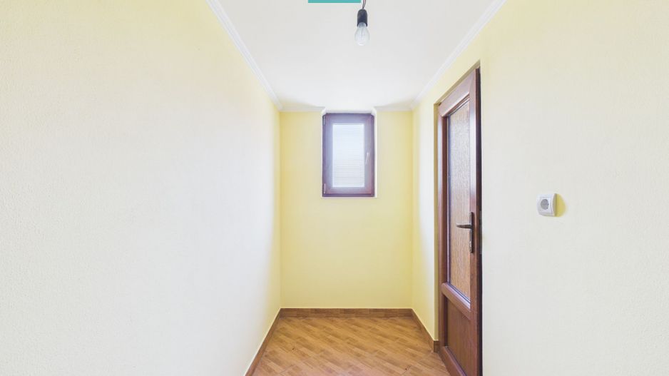 Casă semifinisată, cu 5 camere, în Bonțești Arad - Poză 5