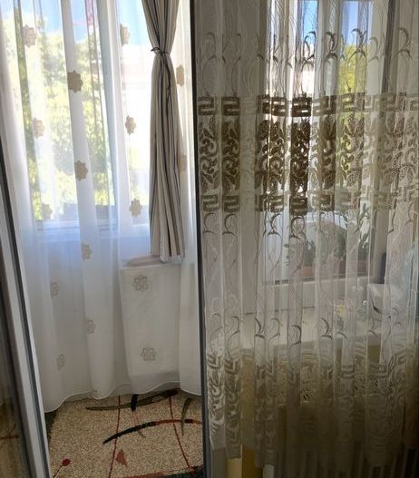 Vand Garsoniera / in zona micro 17 - Poză 7