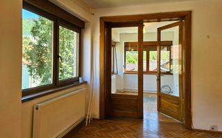 Casa deosebita cu 6 camere Central Brașov - 210 mp - Poză 13