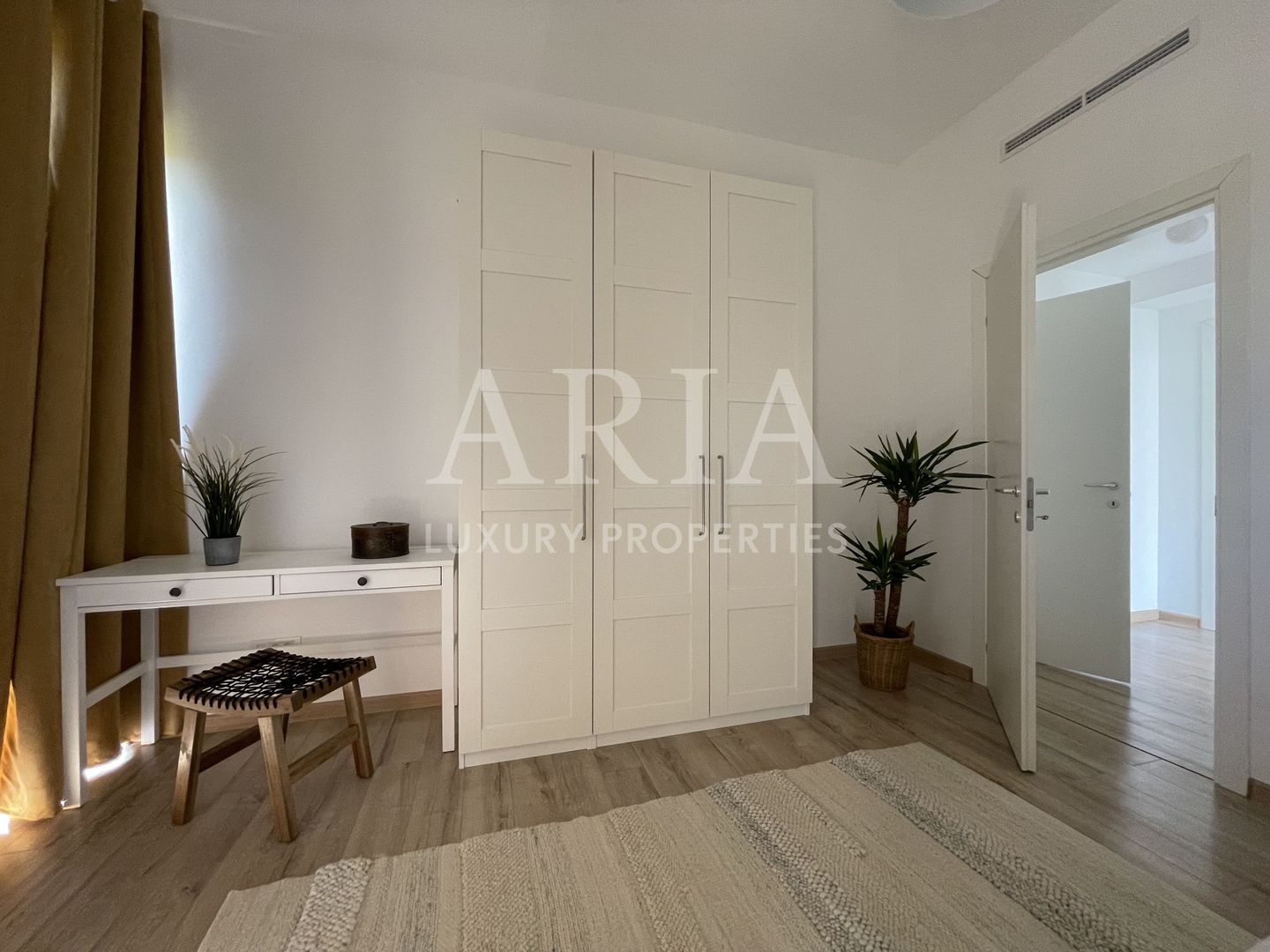 IANCU 75 - 3 CAMERE - NOU LUX - GARAJ - Poză 9