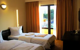 Fostul Hotel Rin - Miercurea Sibiului - Poză 19