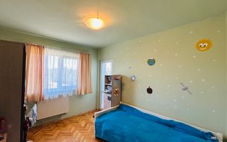 Apartament decomandat, cu 3 camere, 2 bai, 2 balcoane - Zona Strand - Poză 11