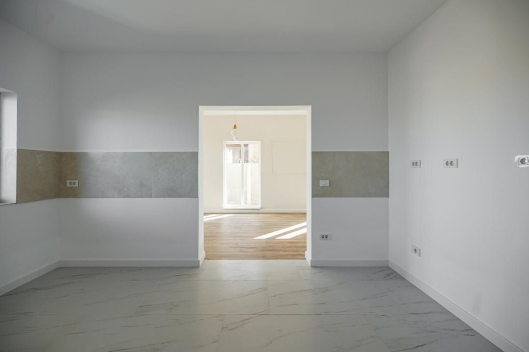 Duplex P+1E| Gata de Mutare| 5 cam, 3 bai | Teren 313 m Săcălaz| Comision 0 - Poză 21