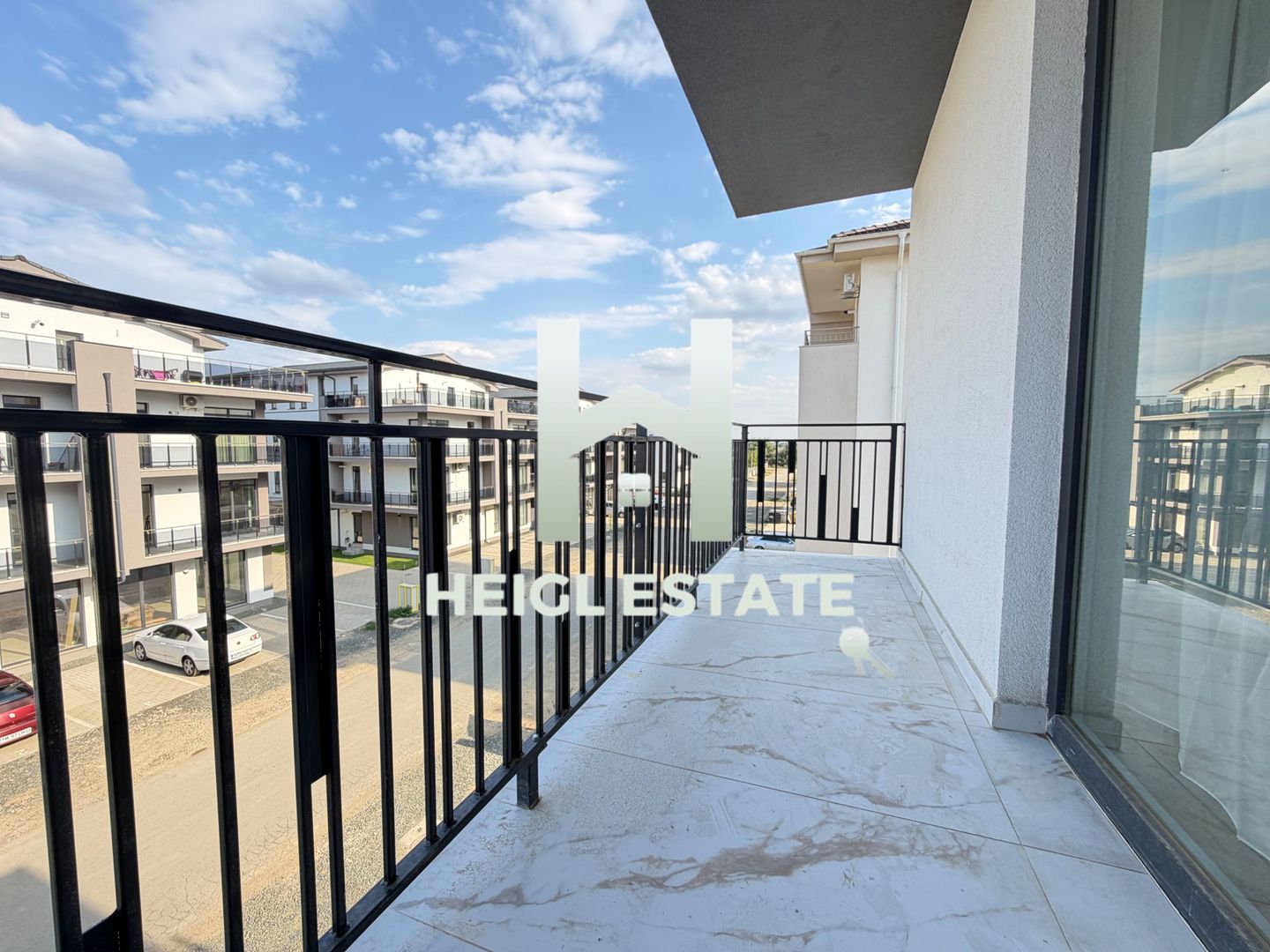 Apartament mobilat cu 2 camere si 2 balcoane in zona Braytim - Poză 7