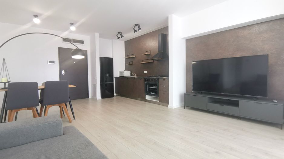 New Point-  2 camere  - Prima inchiriere - Poză 1