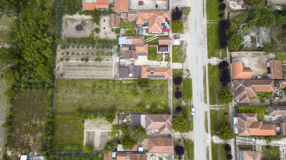 Teren intravilan in comuna Cermei - Poză 6