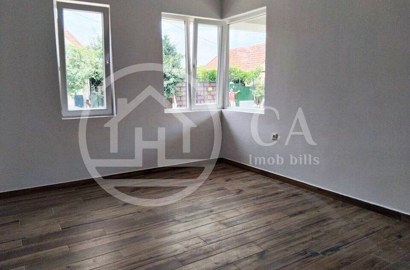 Casa de vanzare cu 4 camere in zona Matei Corvin, Oradea - Poză 5