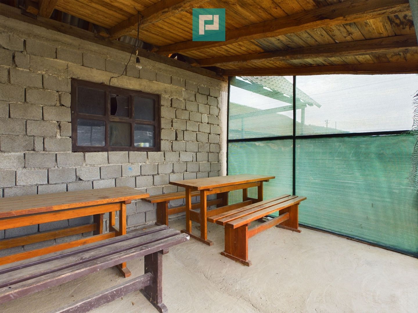 Casă tip duplex cu teren generos în Dezna - Poză 9