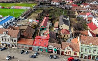 Investiție în Aradul Nou – spațiu comercial,  hala, si un penthouse - Poză 7