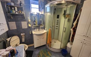 De vanzare casa 5 camere, 655mp teren, zona Cetate - Poză 10