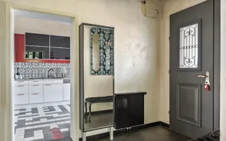 Vilă de arhitectură cu piscină, garaje și teren de 800 mp - Poză 13